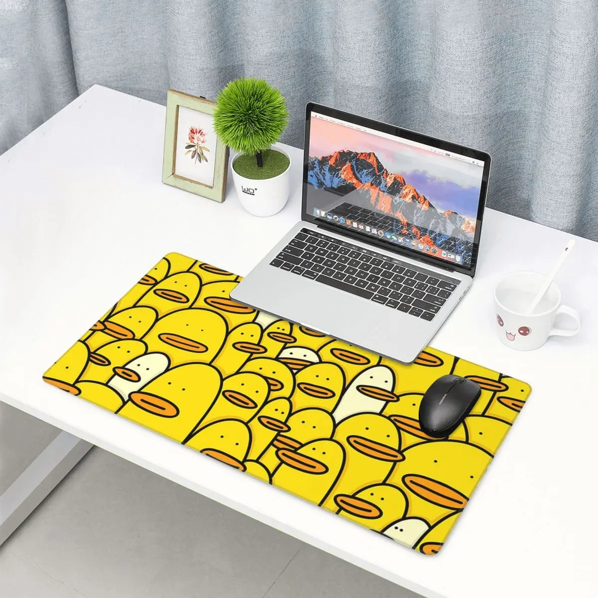 Grote muismat Cartoon Geel Rub - Yellow Laptop Accessories recensie en prijs